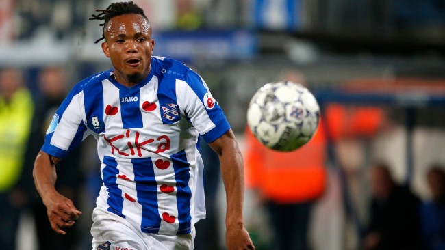 通过引入B 通过引入B