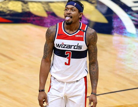 拉伸纵深 拉伸纵深